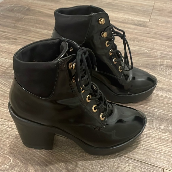 Black Aldo Heeled Boots - Picture 1 of 6